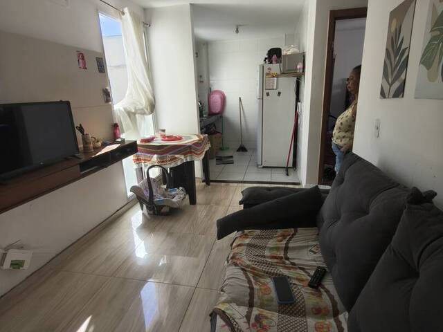 #489 - Apartamento para Venda em São Gonçalo - RJ
